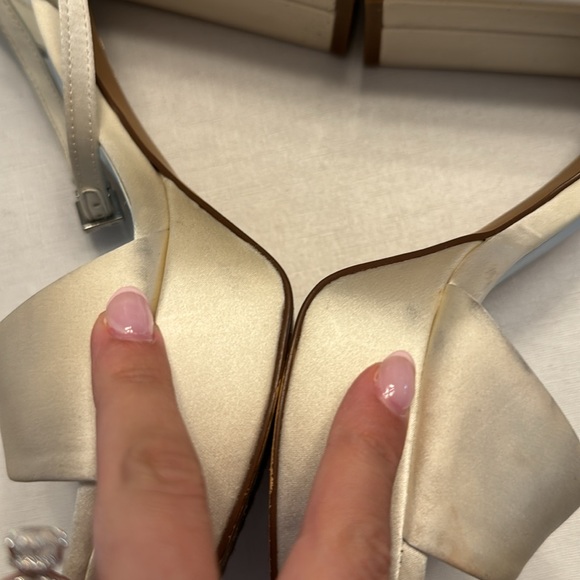 s-l400.jpg Vince Camuto Ivory Platform Heels